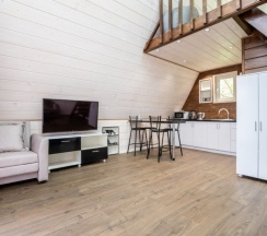 Семейный коттедж с балконом в Сопка