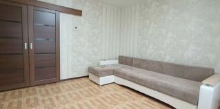 Красноярск: Апартаменты 2-к. кв. на Ястынской 15
