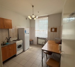 Трехместный номер с общим с/у в Логос