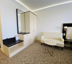 Полулюкс в 7 Avenue Hotel&SPA