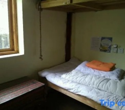 Кровать в общем номере (женский номер) в Up In The Air Youth Hostel