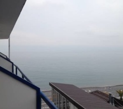 Трёхместный номер Standard с балконом и с видом на море в Шторм