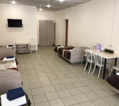 Кровать в общем номере с пятью кроватями в Парнас