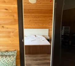 Шестиместный семейный люкс с видом на горы в Golden House Hotel