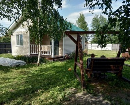 Коттедж с красивым видом из окна в Марфино