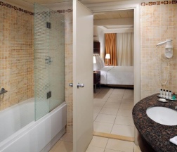 Двухместный номер Standard с видом на сад 2 отдельные кровати в Naama Bay Promenade Beach Resort by Accor