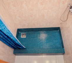 Семейный номер с ванной комнатой в ЗОО