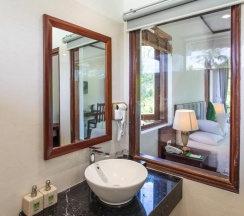 Двухместный номер Standard с видом на сад двуспальная кровать в Santa Garden Resort