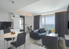 Люкс c 1 комнатой oceanfront в Amari Residences Pattaya