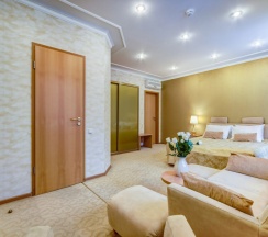 Четырехместная комната с ванной в Polikoff