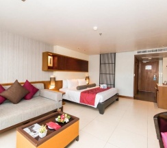 Двухместный номер Deluxe двуспальная кровать в ASHLEE Hub Hotel Patong
