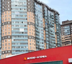 Апартаменты в Квартира Всё важное рядом! Метро, ТЦ, больница им. РР.Вредена