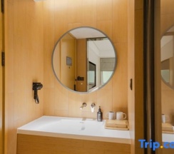 Двухместный номер Standard двуспальная кровать в Grand Asoke Suites Boutique Residence