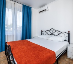 Двухместный стандарт с балконом в Три Восьмёрки