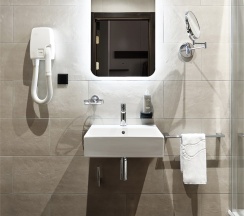 Люкс с двуспальной кроватью в Park-hotel