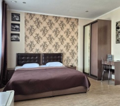 НОМЕР КОМФОРТ С ОДНОЙ ДВУСПАЛЬНОЙ КРОВАТЬЮ в Агни