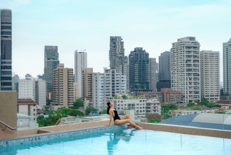 Бангкок: Отель Four Points By Sheraton Bangkok Sukhumvit 22