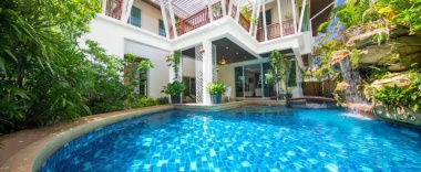 Вилла с 6 комнатами в Colibri Pool Villa Pattaya