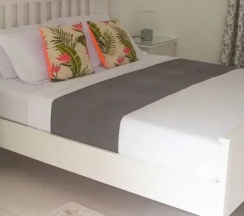 Апартаменты Цокольный этаж с видом на сад в East Horizon Self-Catering
