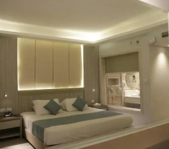 Двухместный номер Deluxe with side sea view (двуспальная кровать) в Отель Ali Baba Palace