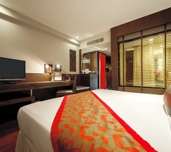 Четырёхместный люкс с 3 комнатами в A-One Bangkok Hotel