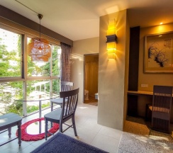Четырёхместный номер Deluxe в Sino House Phuket Hotel