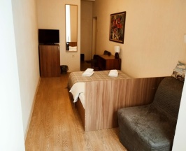 Семейный номер Comfort с видом на город (6 номер) в Jo inn