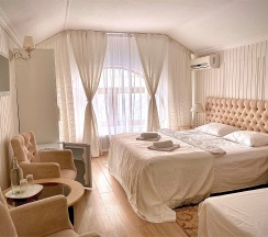 Deluxe Suite в Home Suites