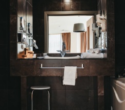 Двухместная студия с красивым видом из окна двуспальная кровать в Diana Palace