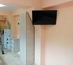 Джуниор Сьюит в Meduza