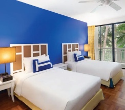 Люкс Premier с 2 комнатами с видом на поле для гольфа в Отель Homm Suites Laguna