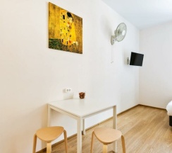 STUDIO 4 местная бюджетная студия в Апартаменты