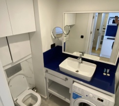 Трёхместный номер Deluxe с балконом и с видом на море в Апарт-отель MyGeorgia LLC Orbi City