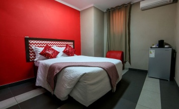 Двухместный номер Deluxe двуспальная кровать в Metro Hotel Marine Parade