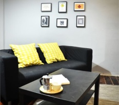 Номер Standard с красивым видом из окна в Goodfellas Thong Lor Hostel