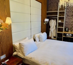 NAPOLI  в Malakhovka Palace