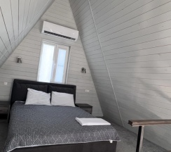 Коттедж с красивым видом из окна в Friends House