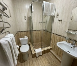 Люкс панорамный 4-местный (Корпус 2) в Family club Atrium