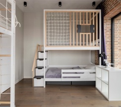 Апартамент с детской для 6-ти гостей с видом на город в Sv Loft Apart