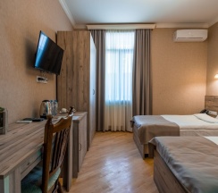 Номер Standard в Imperial House Hotel