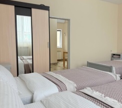 Комфортная квартира на 3 этаже – идеальна для семьи или командировок в Как Дома 05