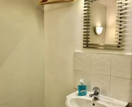 Двухместный номер Economy 2 отдельные кровати в Enrico Hotel