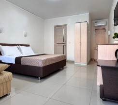 А/Четырёхместный Комфорт с зоной отдыха в Уральские самоцветы