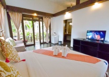 Бунгало Deluxe с красивым видом из окна в Sasitara Residence Koh Samui