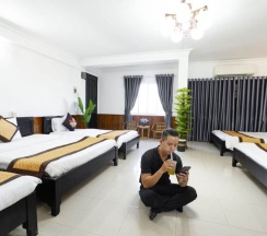 Кровать в общем номере в Casablanca Hotel