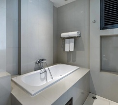 Двухместное Pent Pool двуспальная кровать в The Lantern Resorts Patong