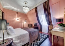 Стандартный номер с видом во внутренний двор в Dom Boutique Hotel