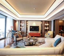Люкс с видом на море в Xihu Resort Hotel