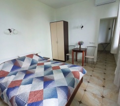 Двухместный номер Superior с балконом и с красивым видом из окна двуспальная кровать в Вилла Акация