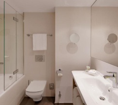 Двухместный номер Standard 2 отдельные кровати в Holiday Inn Frankfurt - Alte Oper by IHG
